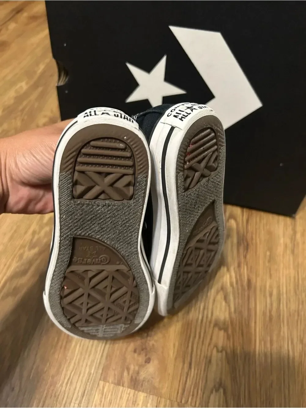 CONVERSE all Star Chuck Taylor black lace up shoes sneakers kids 11 Preowned